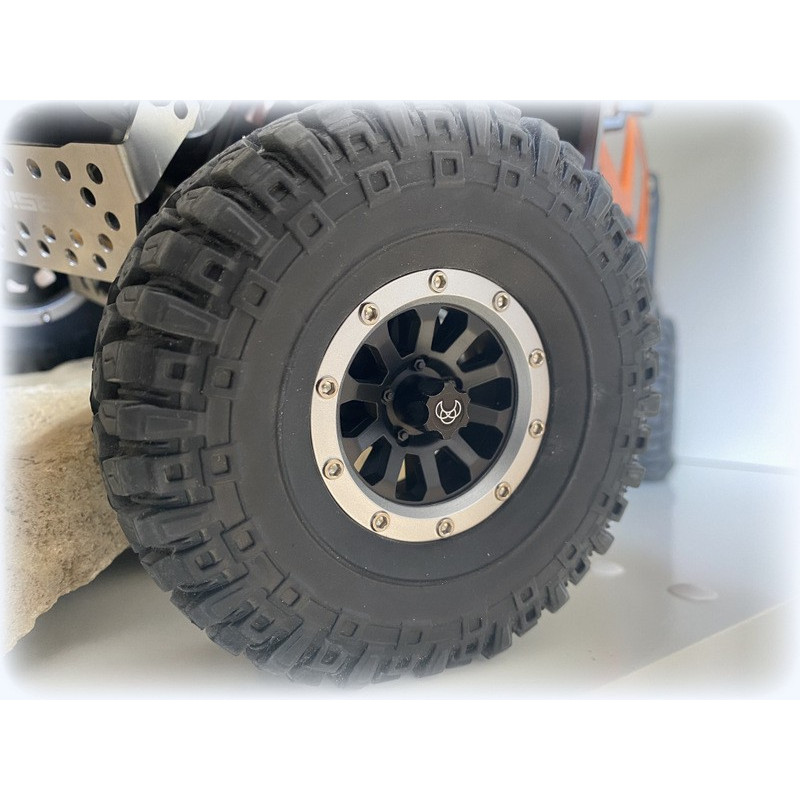 1:10 Alu. Hub Nut M4 black (4)