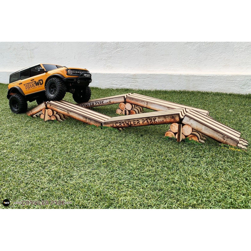 Axes Crossing obstacle RC Crawler park 1/10