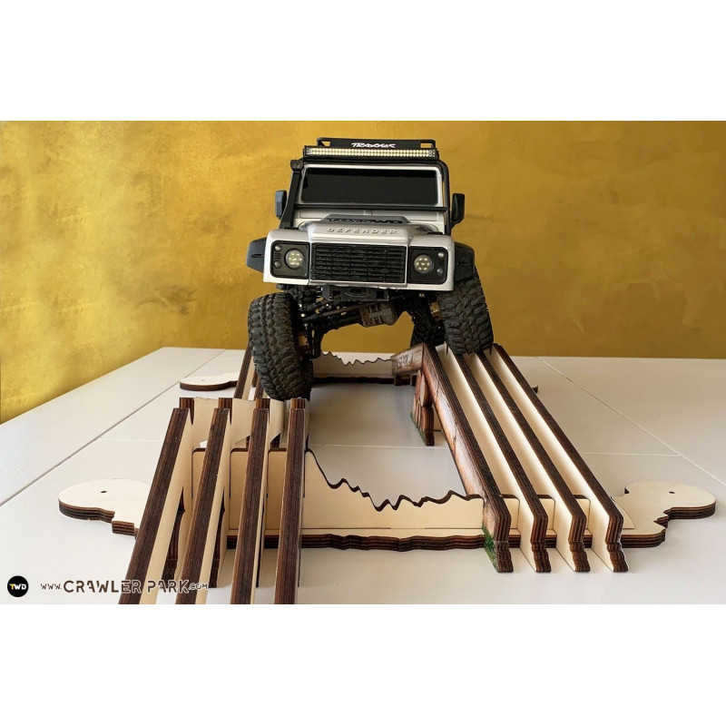 Axes Crossing obstacle RC Crawler park 1/10