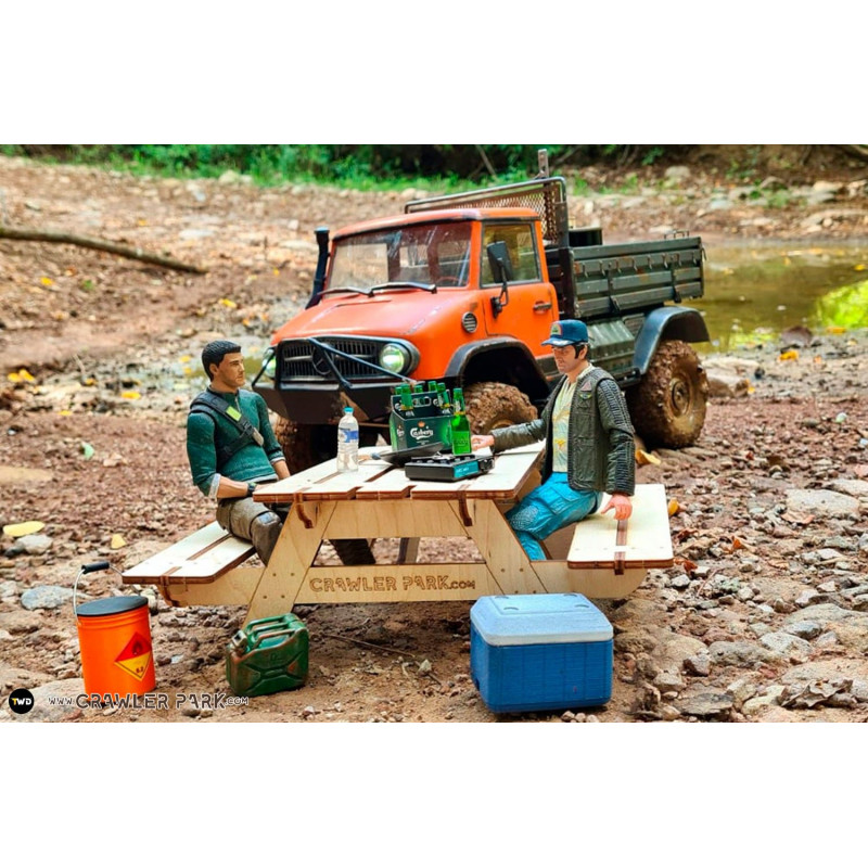 Picnic Table 1/10 Scale Crawler Park